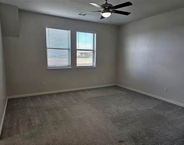 17777 Sage Lane - Photo Thumbnail 24