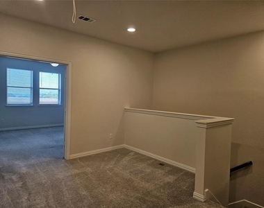 17777 Sage Lane - Photo Thumbnail 12