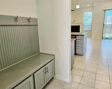 17777 Sage Lane - Photo Thumbnail 3