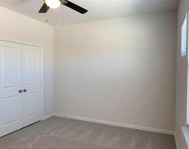 17777 Sage Lane - Photo Thumbnail 20