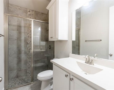 1113 Peacock Boulevard - Photo Thumbnail 24