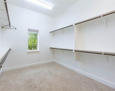 1113 Peacock Boulevard - Photo Thumbnail 22