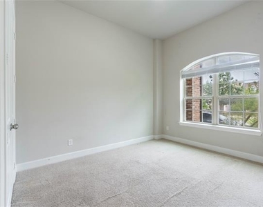 1113 Peacock Boulevard - Photo Thumbnail 25