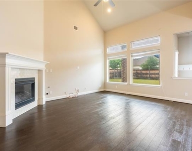 1113 Peacock Boulevard - Photo Thumbnail 9