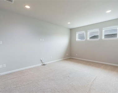 1113 Peacock Boulevard - Photo Thumbnail 28