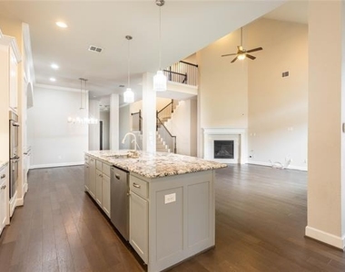 1113 Peacock Boulevard - Photo Thumbnail 12