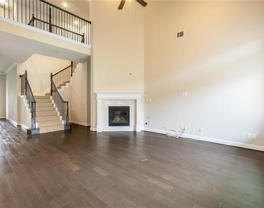 1113 Peacock Boulevard - Photo Thumbnail 14
