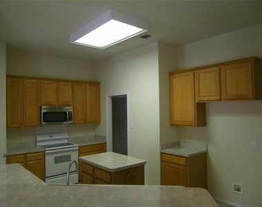 461 San Remo - Photo Thumbnail 6