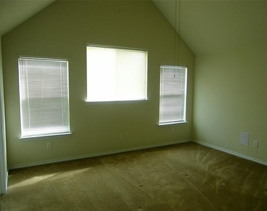 461 San Remo - Photo Thumbnail 11