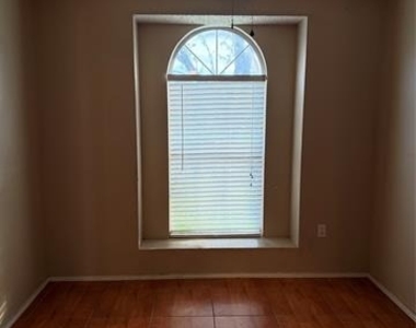2820 Bent Brook Drive - Photo Thumbnail 1