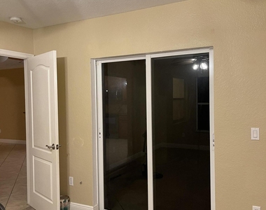 1273 Sw Granville Avenue - Photo Thumbnail 6