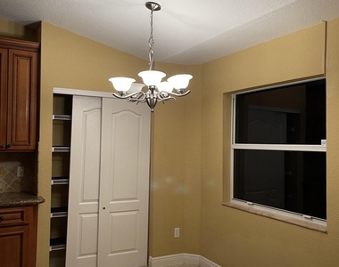 1273 Sw Granville Avenue - Photo Thumbnail 7
