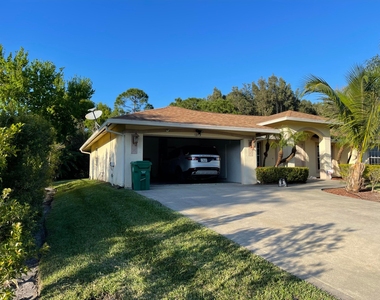 1273 Sw Granville Avenue - Photo Thumbnail 10
