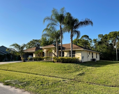 1273 Sw Granville Avenue - Photo Thumbnail 11