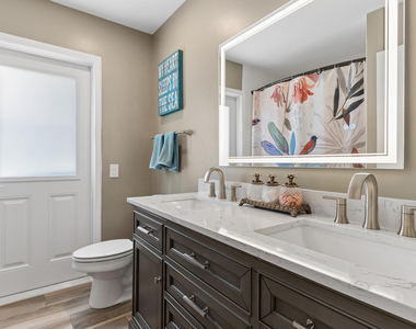 8658 Vista Greens Court - Photo Thumbnail 12