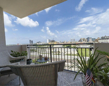 616 Clearwater Park Road - Photo Thumbnail 1