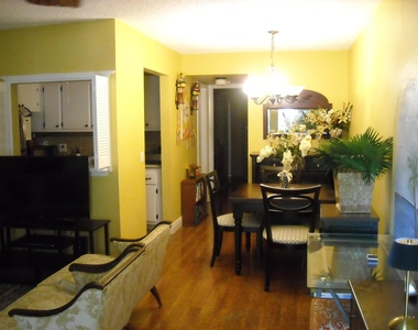 259 Sussex M - Photo Thumbnail 3