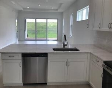 9231 Sw Pepoli Way - Photo Thumbnail 2