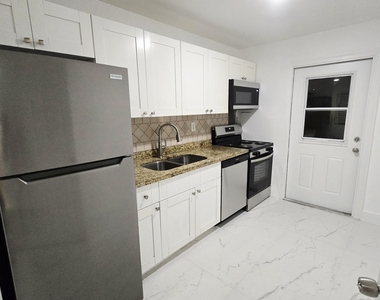2849 Ne 13th Avenue - Photo Thumbnail 12