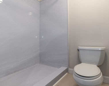 3129 Millwood Terrace - Photo Thumbnail 15
