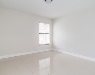 3129 Millwood Terrace - Photo Thumbnail 21