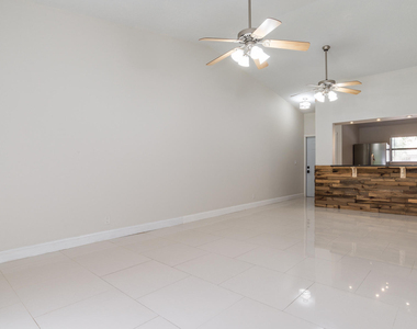 3129 Millwood Terrace - Photo Thumbnail 7