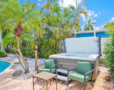 3218 Palm Drive - Photo Thumbnail 34
