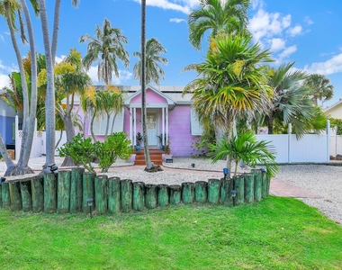 3218 Palm Drive - Photo Thumbnail 38