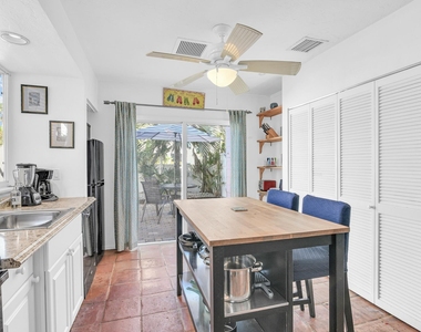 3218 Palm Drive - Photo Thumbnail 23