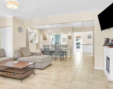 3218 Palm Drive - Photo Thumbnail 8