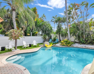 3218 Palm Drive - Photo Thumbnail 33