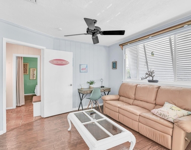 3218 Palm Drive - Photo Thumbnail 19