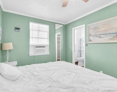 3218 Palm Drive - Photo Thumbnail 16