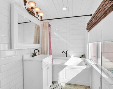 3218 Palm Drive - Photo Thumbnail 27