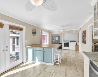 3218 Palm Drive - Photo Thumbnail 11