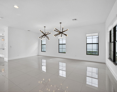 4025 Faraday Way - Photo Thumbnail 6
