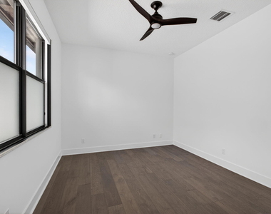 4025 Faraday Way - Photo Thumbnail 36