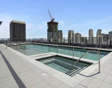 121 Ne 5th Street - Photo Thumbnail 24