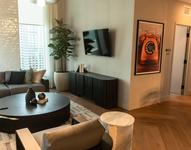 121 Ne 5th Street - Photo Thumbnail 7