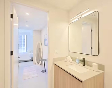 121 Ne 5th Street - Photo Thumbnail 6