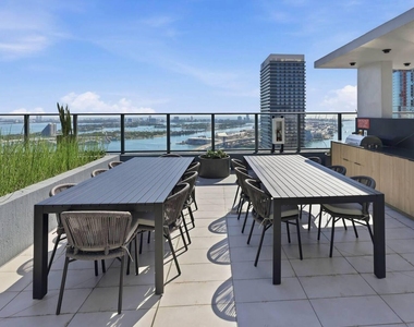 121 Ne 5th Street - Photo Thumbnail 9