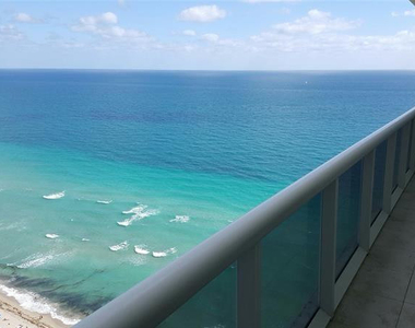 1830 S Ocean Drive - Photo Thumbnail 4
