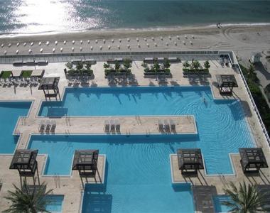 1830 S Ocean Drive - Photo Thumbnail 14