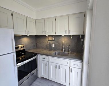 2849 Ne 30th Street - Photo Thumbnail 5