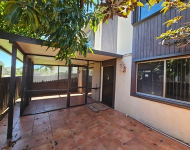 2148 Sherwood Forest Boulevard - Photo Thumbnail 2