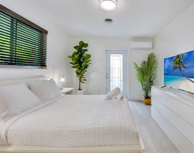 1250 Arthur Street - Photo Thumbnail 6