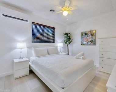 1250 Arthur Street - Photo Thumbnail 7