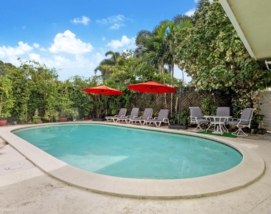 1250 Arthur Street - Photo Thumbnail 23
