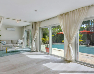 1250 Arthur Street - Photo Thumbnail 22