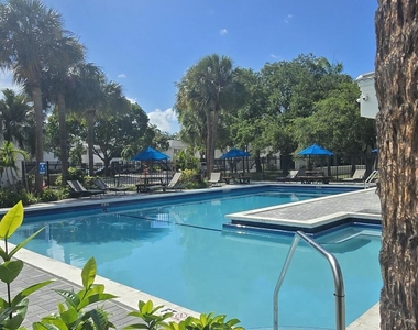 2445 Sw 18th Terrace - Photo Thumbnail 17